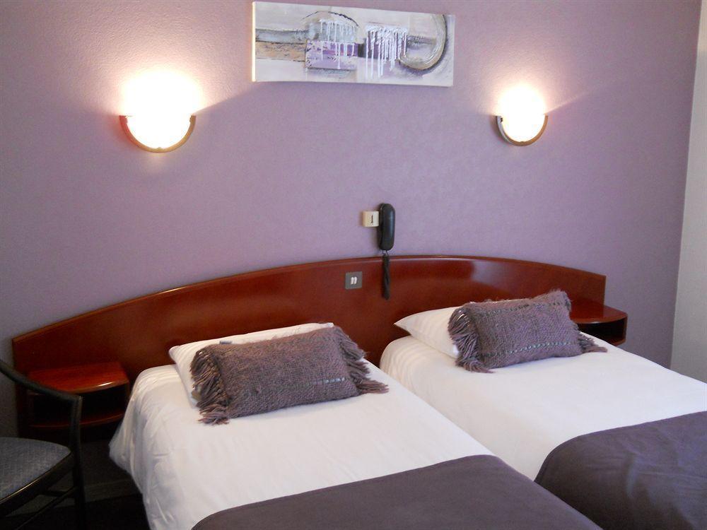 Hotel Le Ty-Lann Saint-Avé Extérieur photo