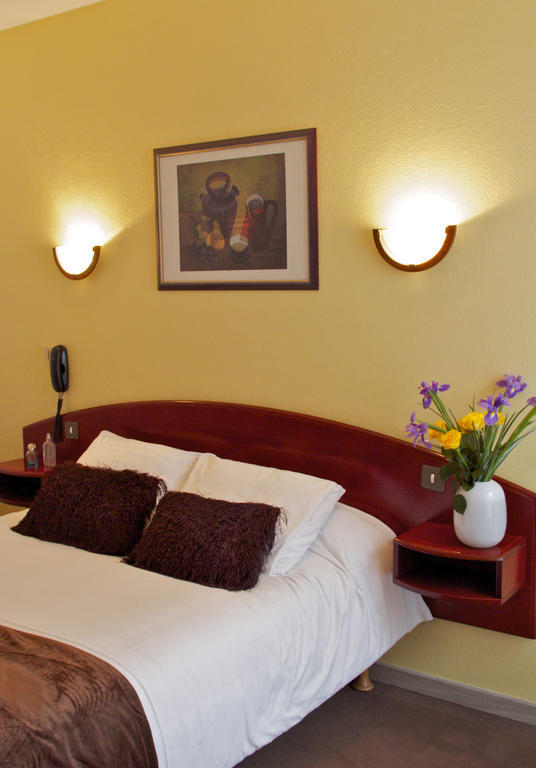 Hotel Le Ty-Lann Saint-Avé Extérieur photo